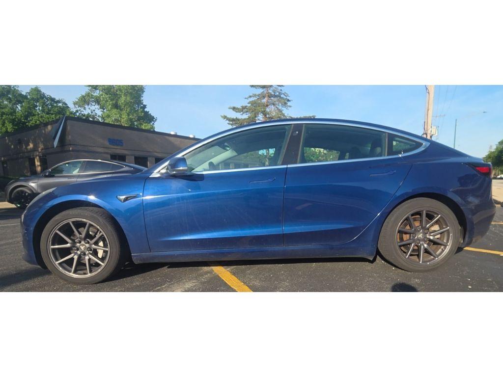 tesla model 3 2019 5YJ3E1EB6KF418310 image tesla model 3 2019 5YJ3E1EB6KF418310 image